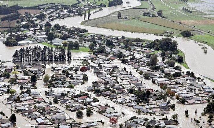 Horizons pumps to assist Edgecumbe