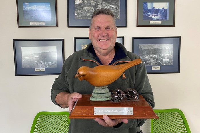 Horizons retired staff member acknowledged for expertise in vertebrate pest management