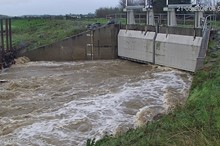 Makino floodgates operated as Horizons Region monitored
