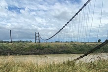 Horizons warns Manawatū River users to take care after Ōpiki bridge cable falls into awa