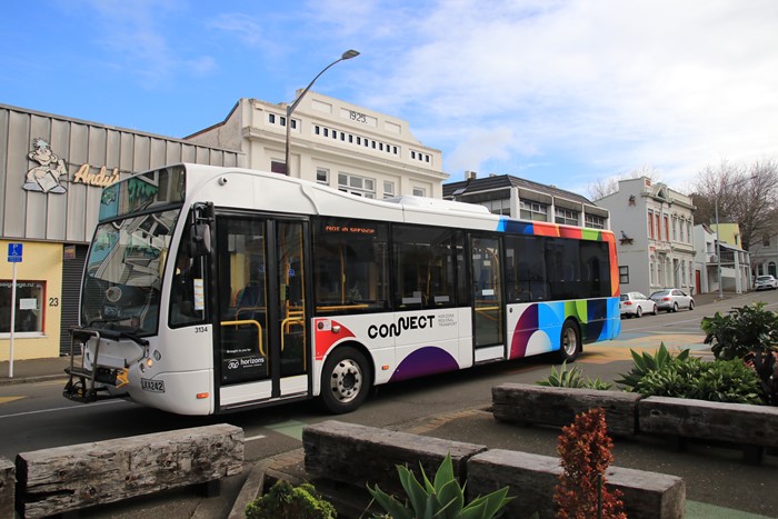 Whanganui bus users to enjoy 15 new bus shelters