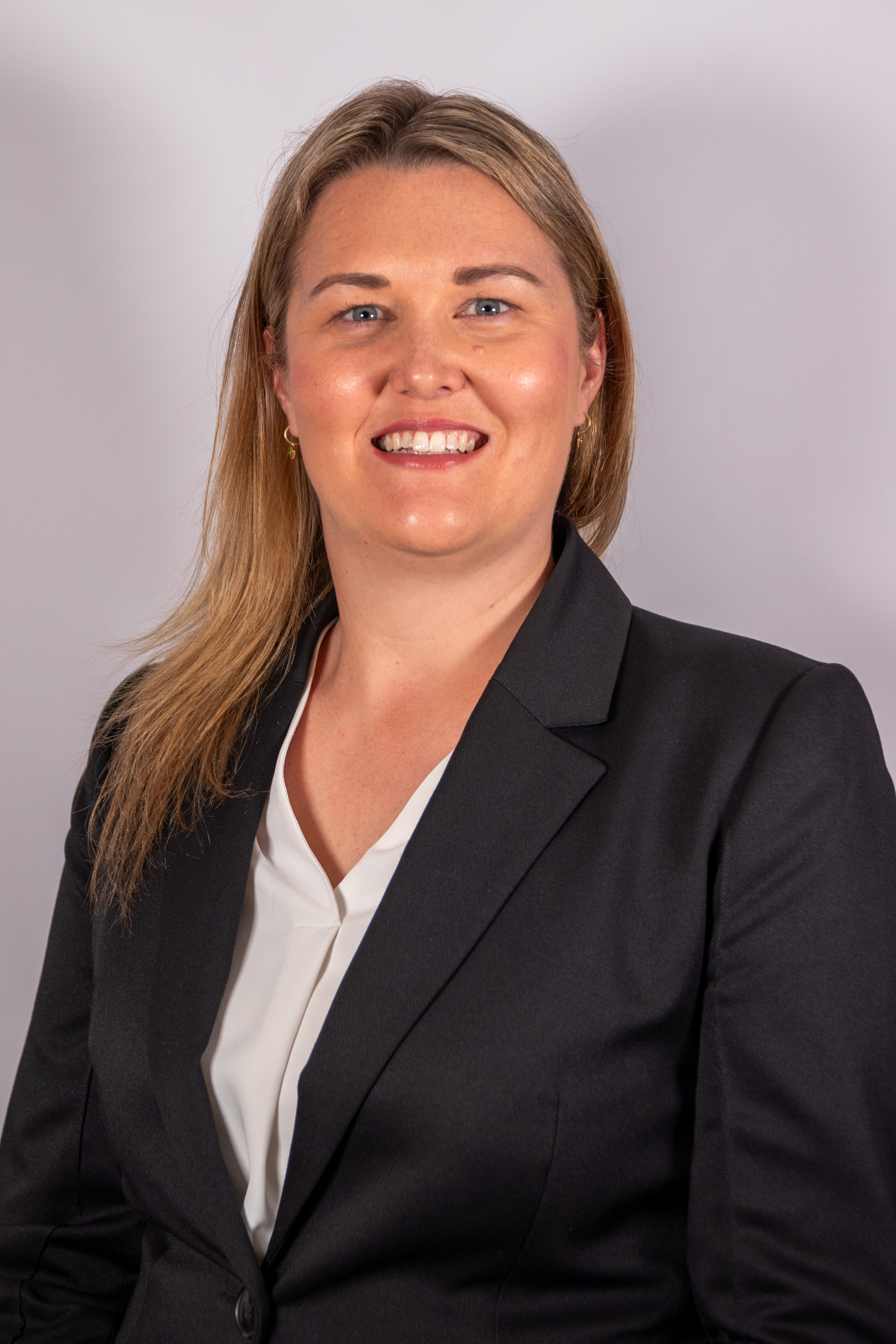 CouncillorHeadshot-LukaJansen.jpg